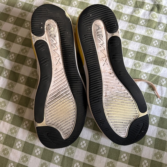 Nike Air Max Dia SE QS in Gray, Size 10 - Picture 5 of 8